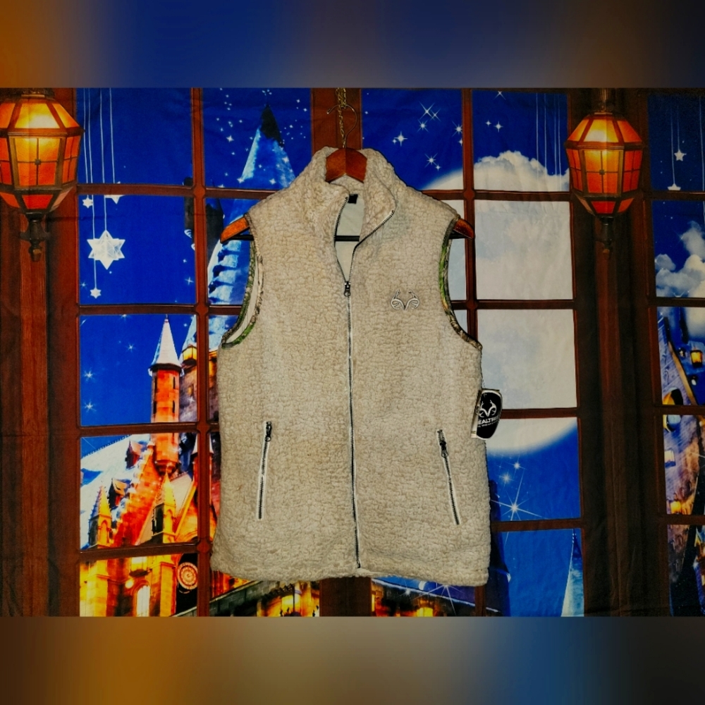 Realtree vest